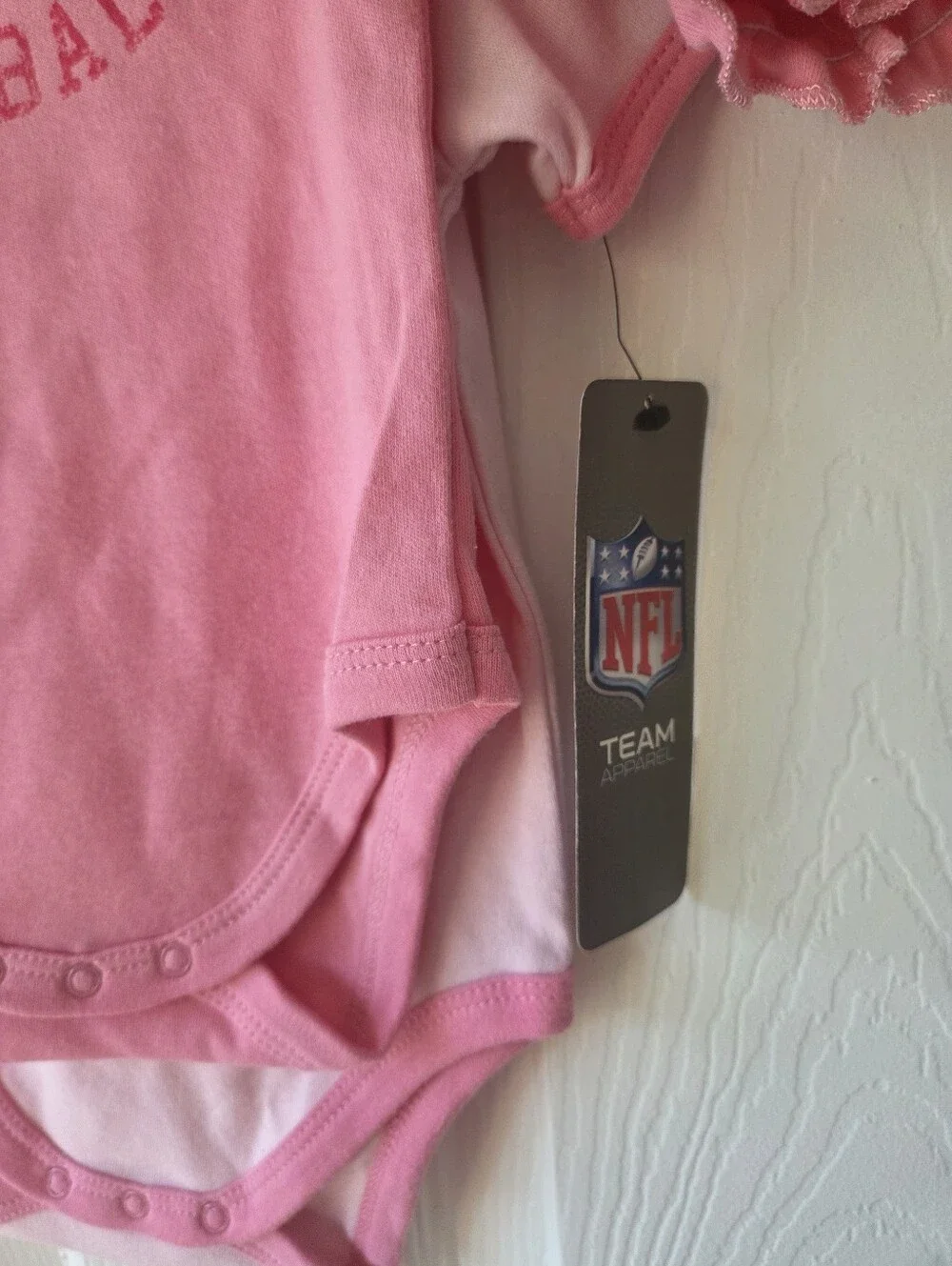 Chicago Bears Baby Girl Bodysuits 3-6M 2pc Tshirt Fan Apparel NFL NWT Pink